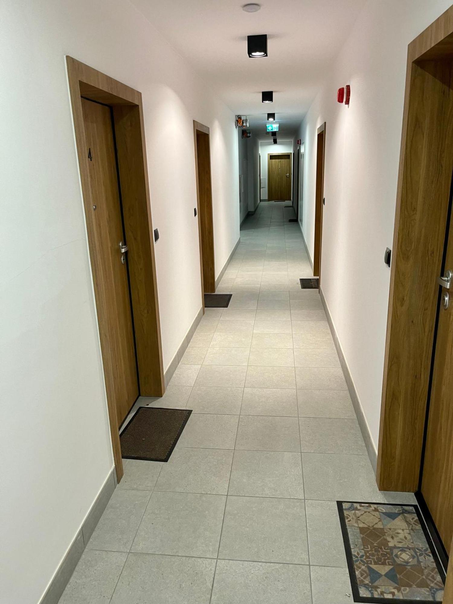 Ferienwohnung Time&House Pileckiego Przy Centrum Onkologi I Klinice Novum Apartament Na Wylacznosc Pokoj,Sypialnia,Lozko, Lazienka,Kuchnia Warschau Exterior foto